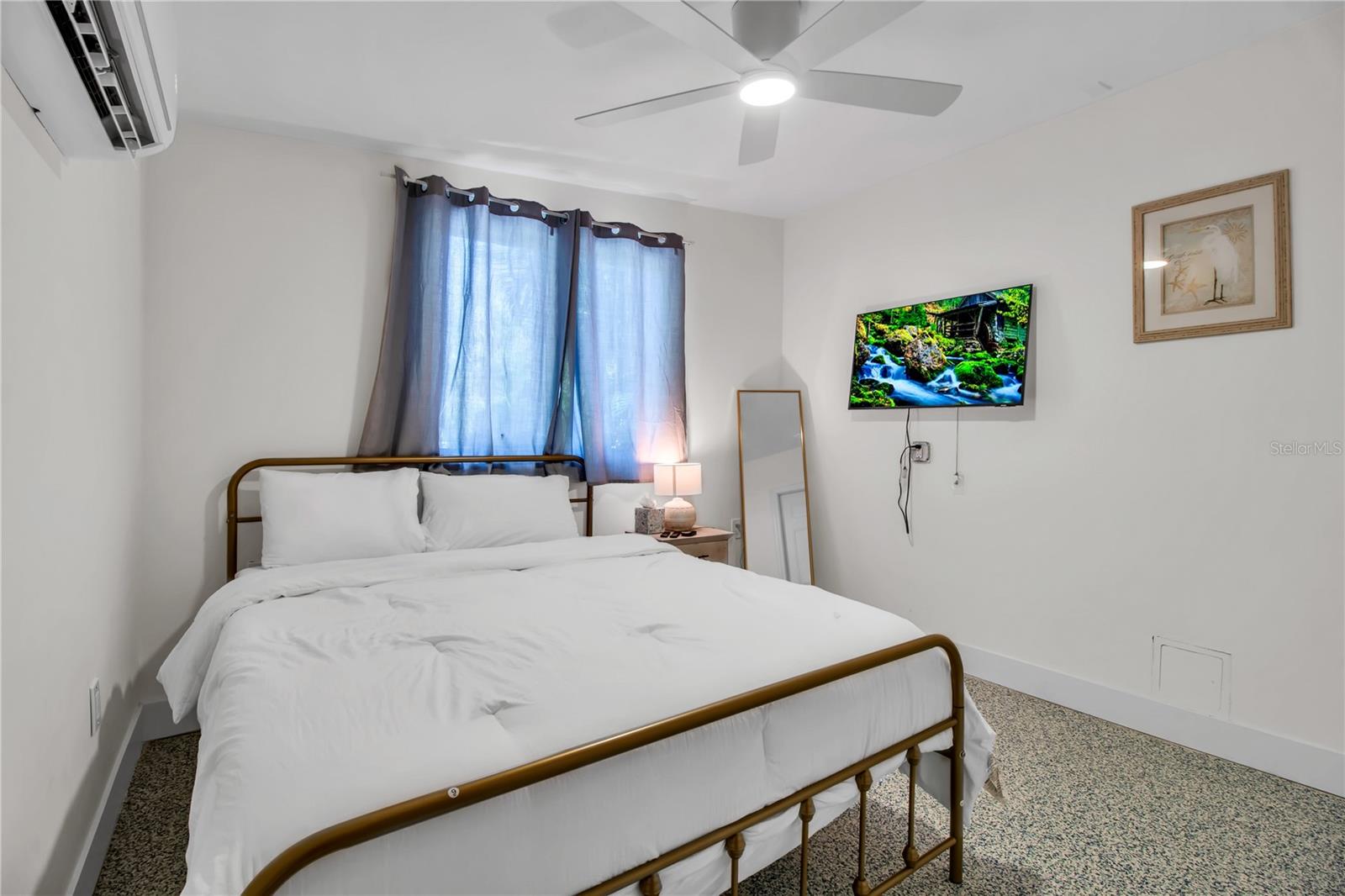 LONGBEACH ON LONGBOAT KEY - Residential Lease