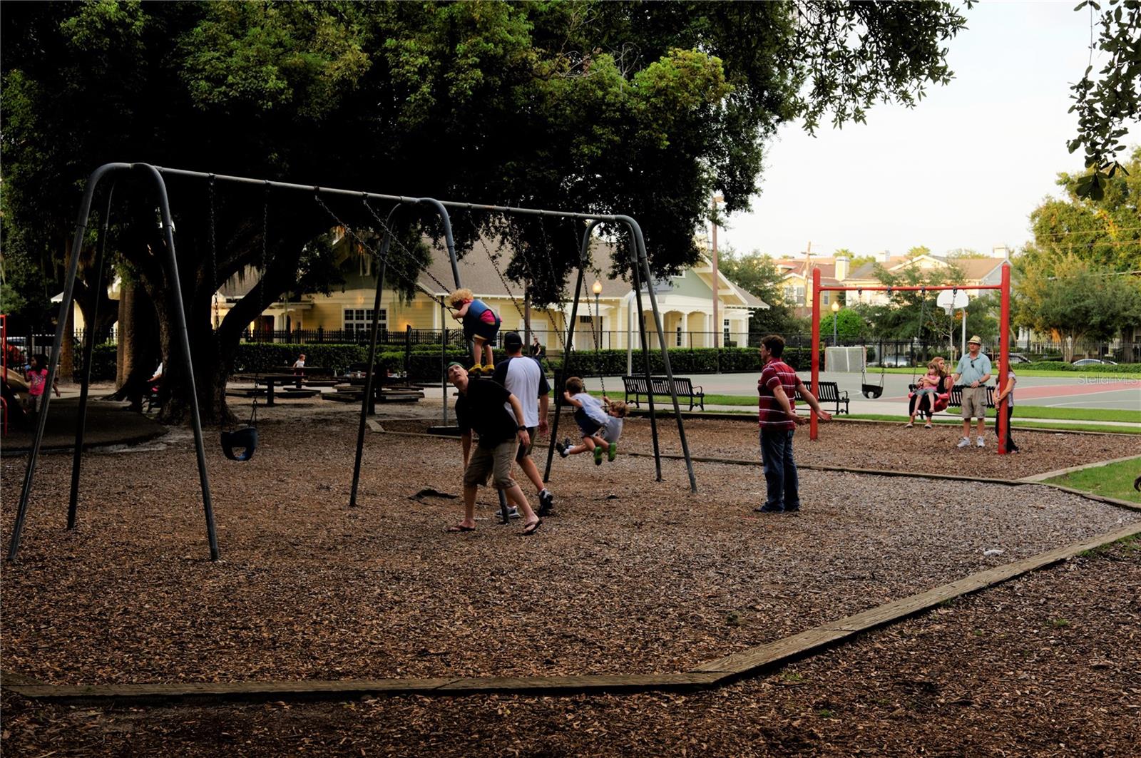 HYDE PARK WEST - Residential Lease