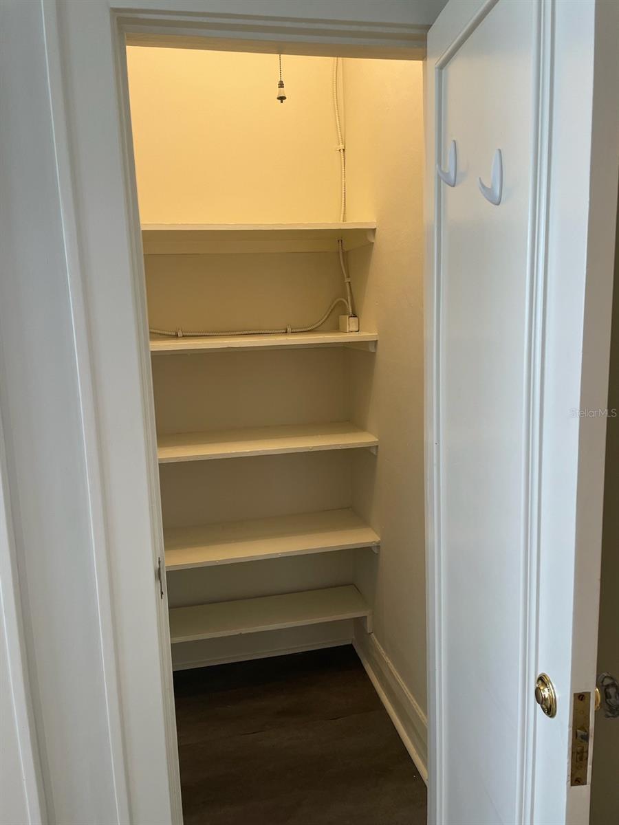 HYDE PARK WEST - Residential Lease