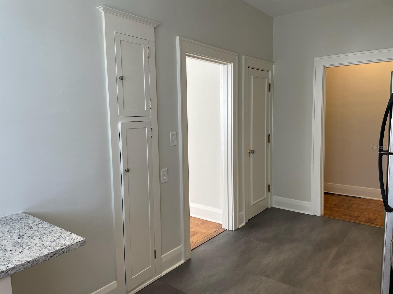 HYDE PARK WEST - Residential Lease