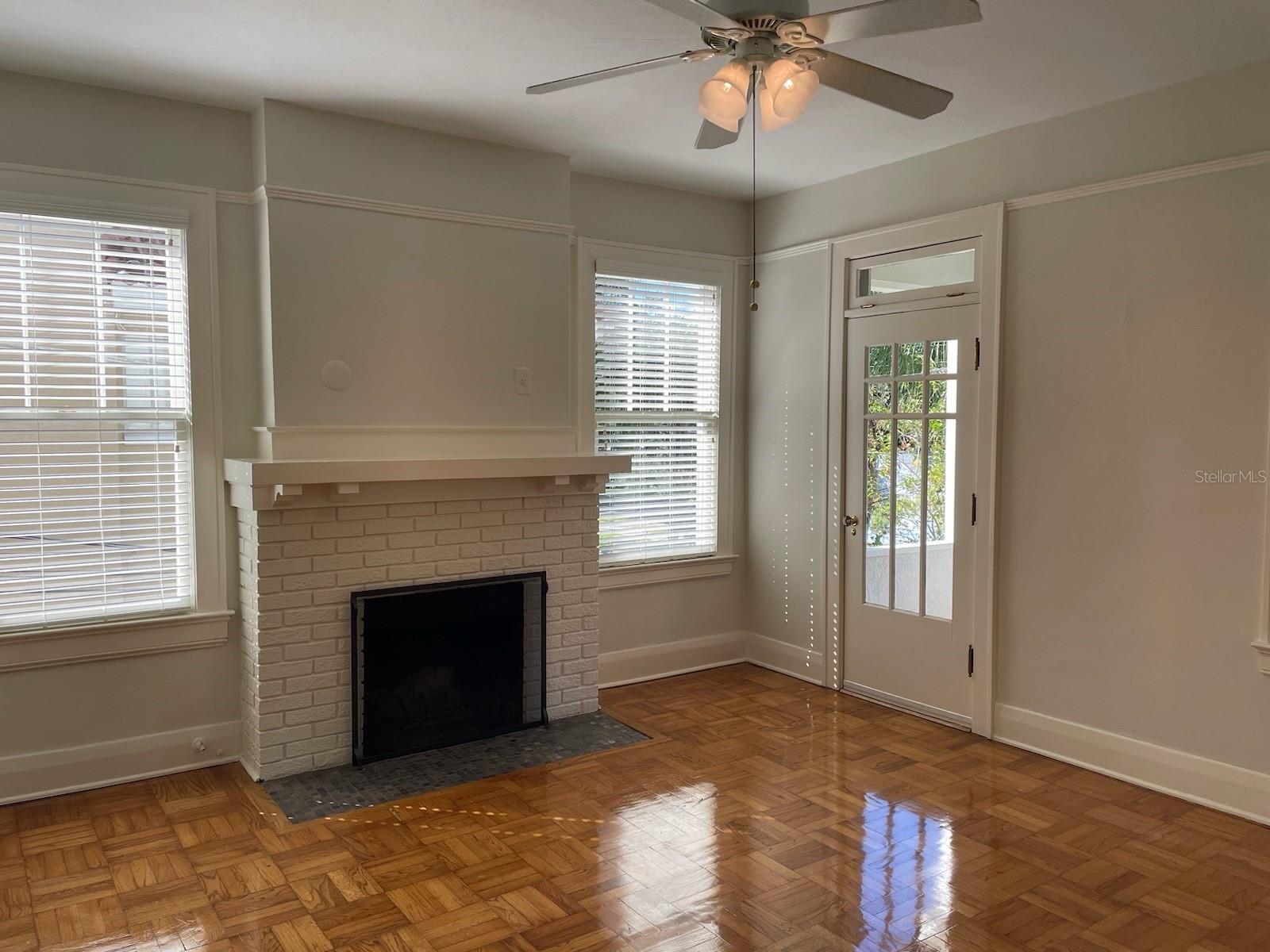 HYDE PARK WEST - Residential Lease