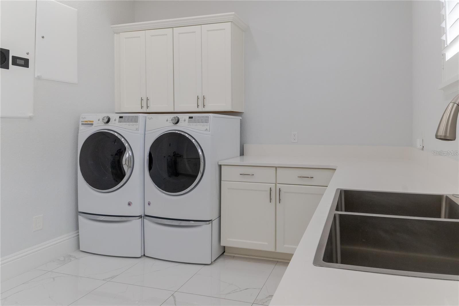 CASABELLA - Residential Lease