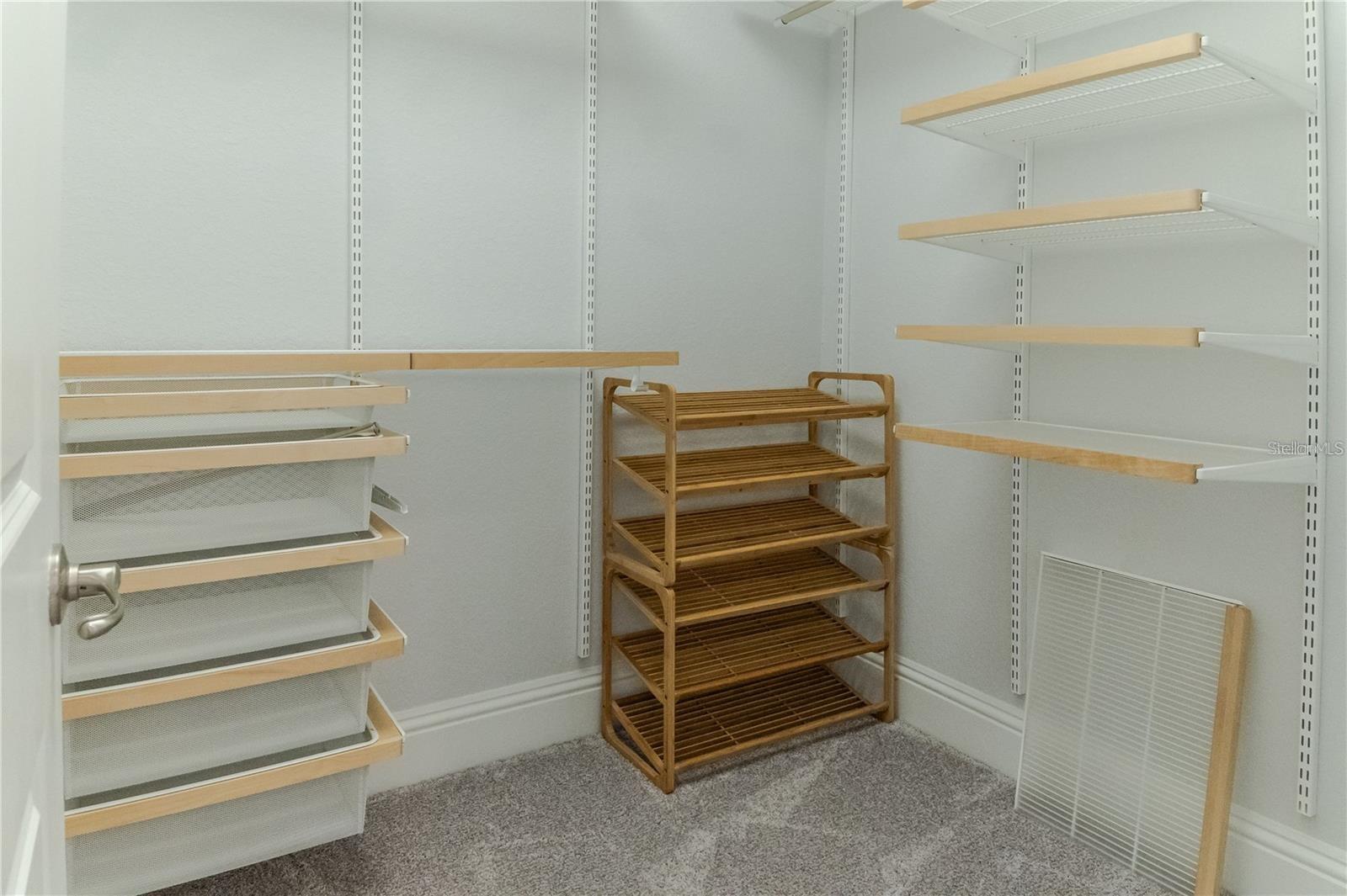 CASABELLA - Residential Lease