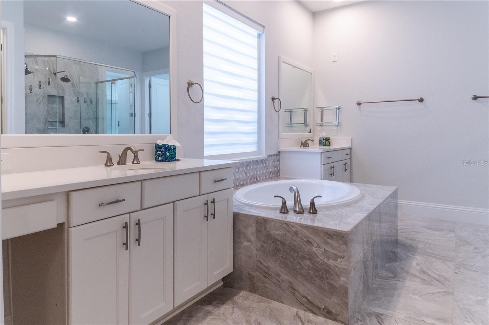 CASABELLA - Residential Lease