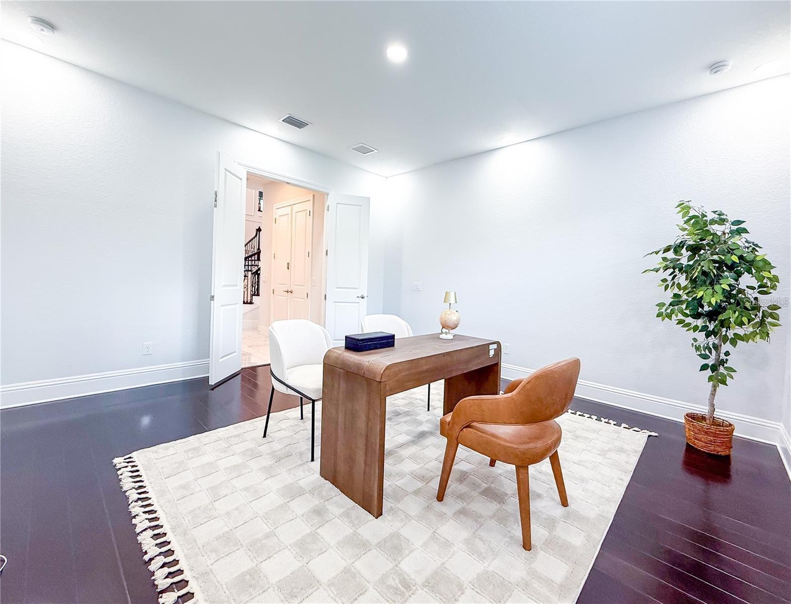 CASABELLA - Residential Lease