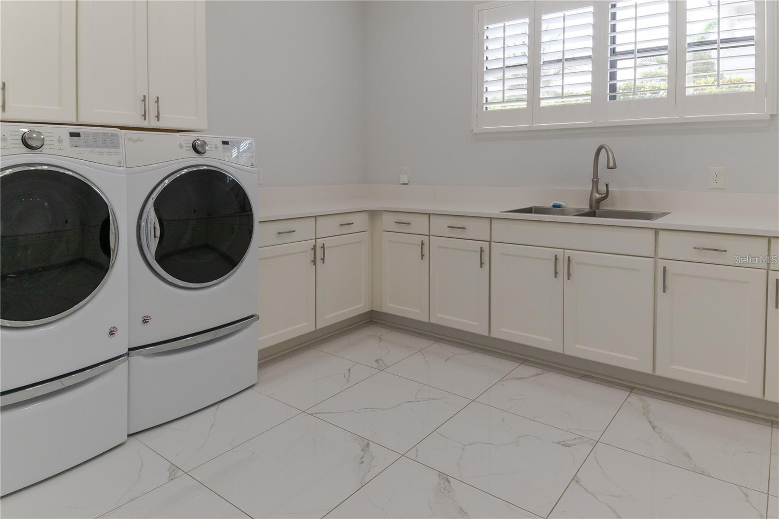 CASABELLA - Residential Lease