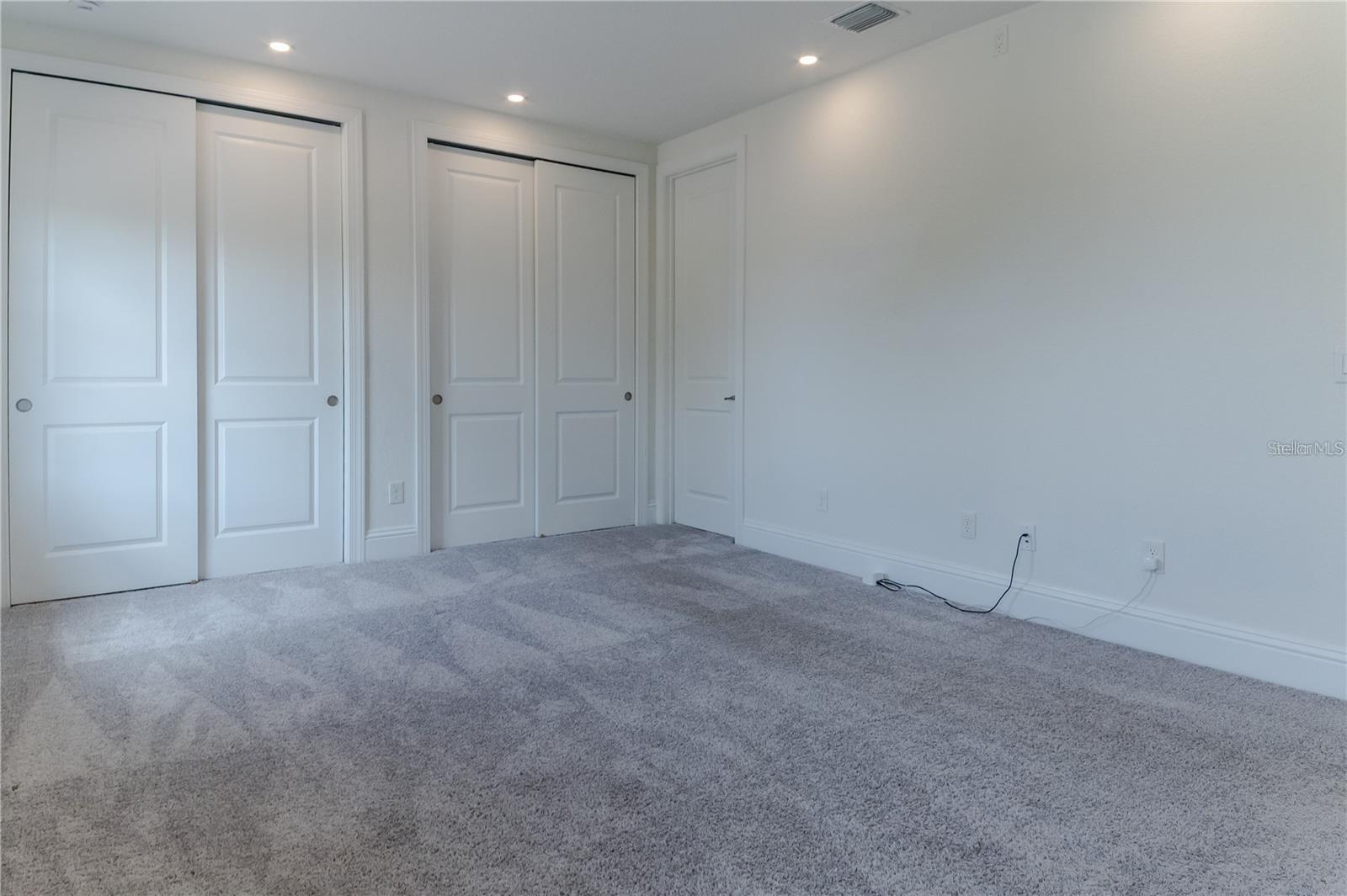 CASABELLA - Residential Lease