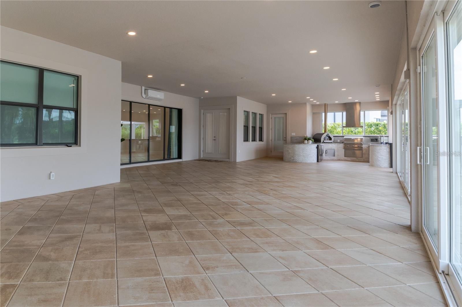 CASABELLA - Residential Lease