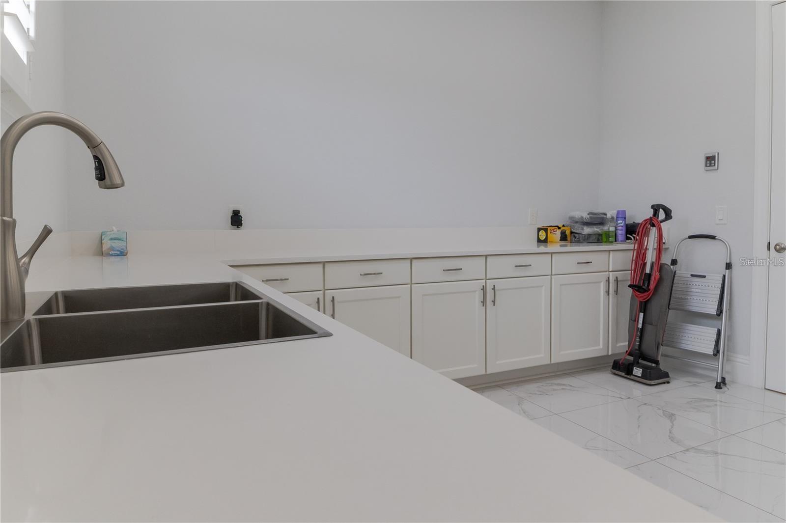 CASABELLA - Residential Lease