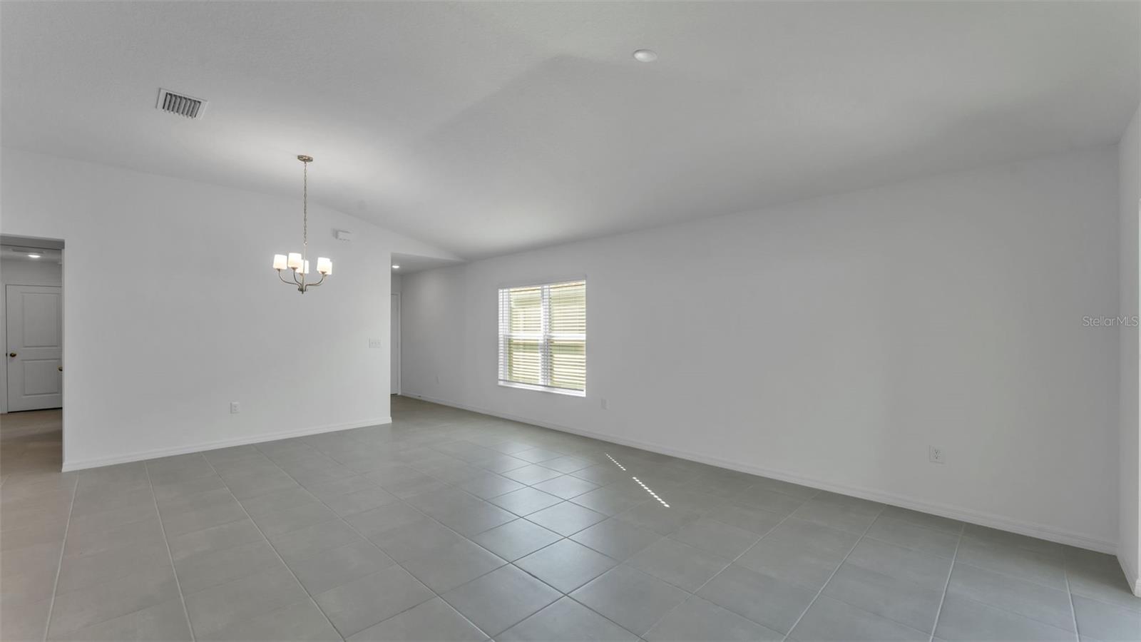 HICKORY RANCH - Residential Lease