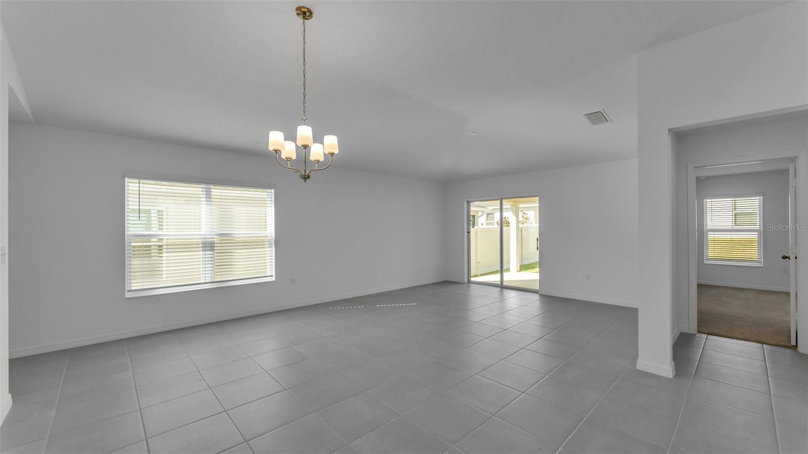 HICKORY RANCH - Residential Lease