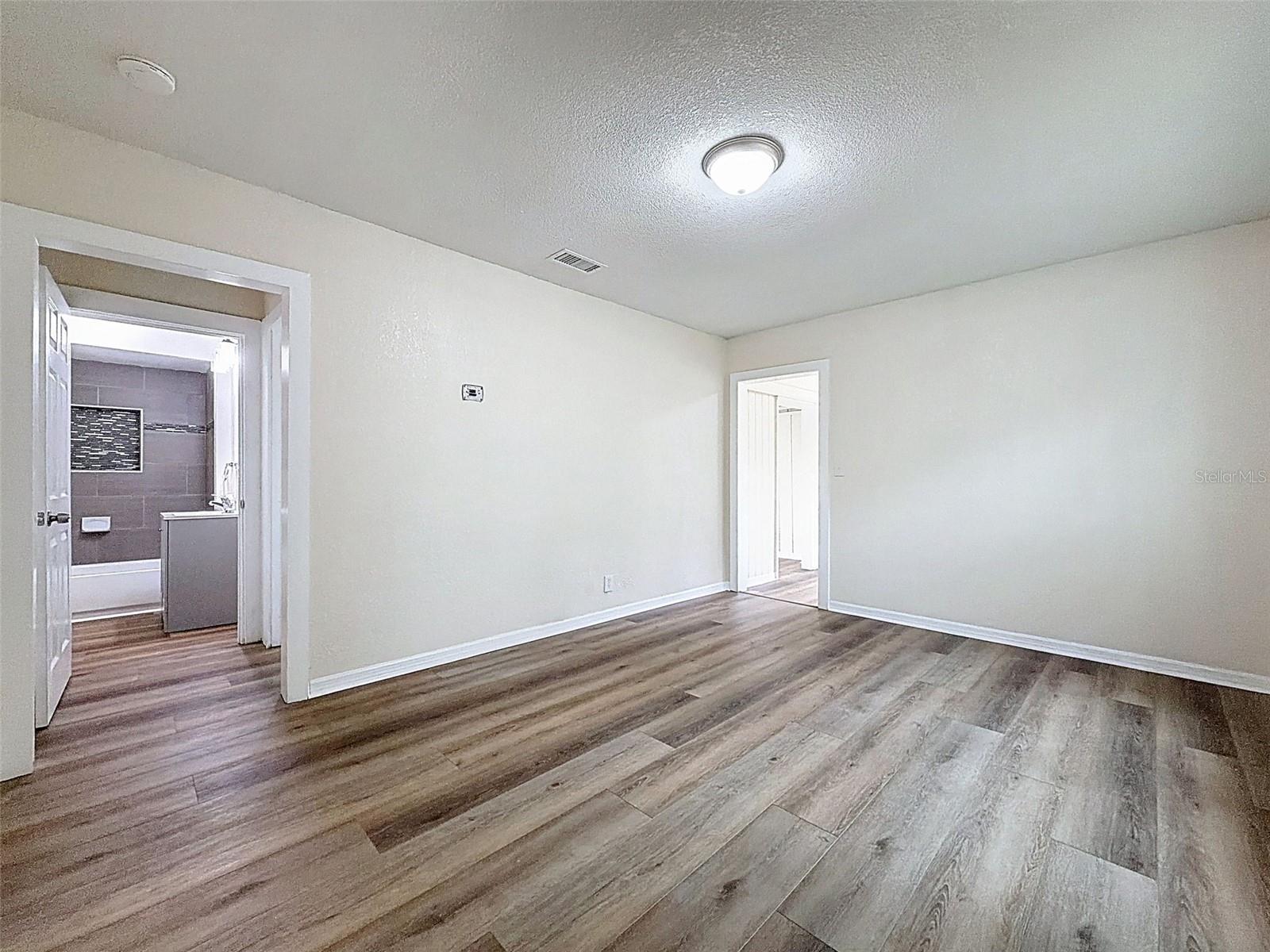 37420 MAGNOLIA AVENUE