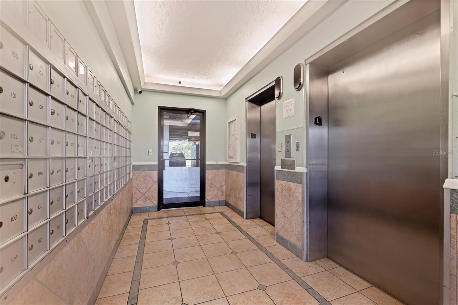 ISLAND VIEW SOUTH CONDO - Residential