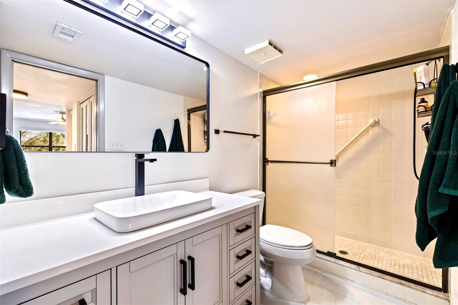 ISLAND VIEW SOUTH CONDO - Residential