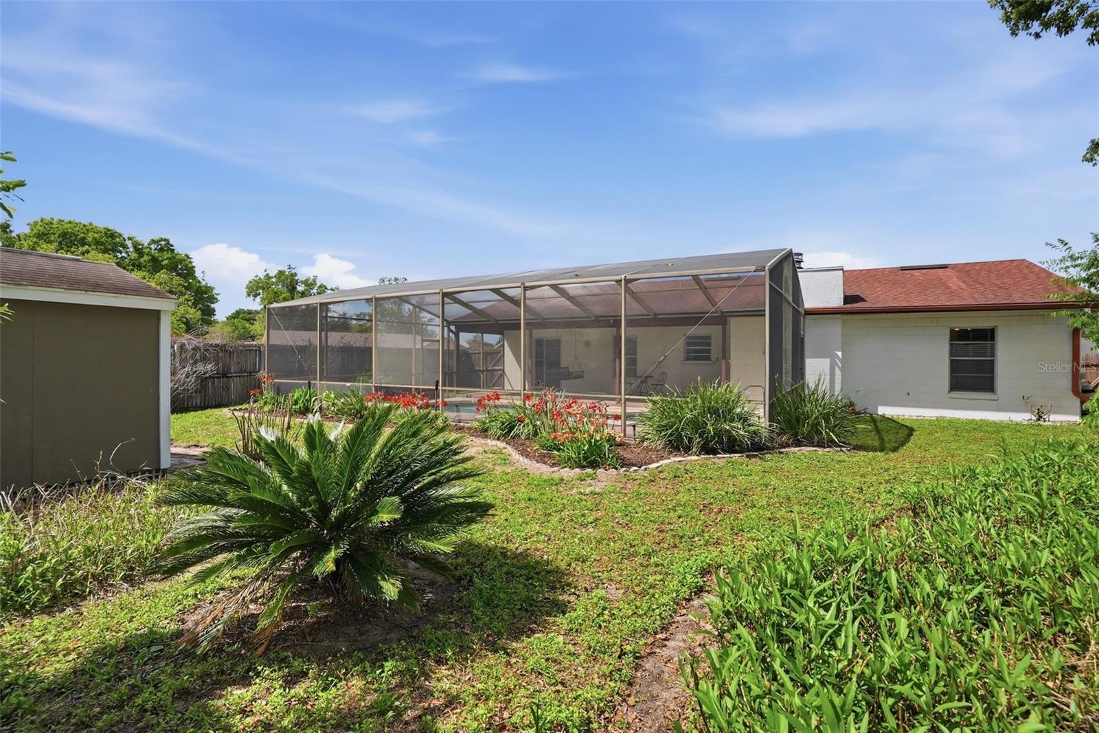 VILLAGE GREEN PH 02 - Residential