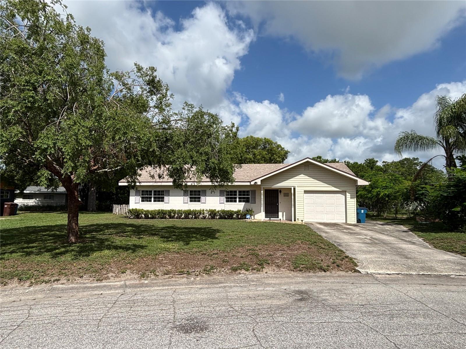 816 CASSELBERRY DRIVE