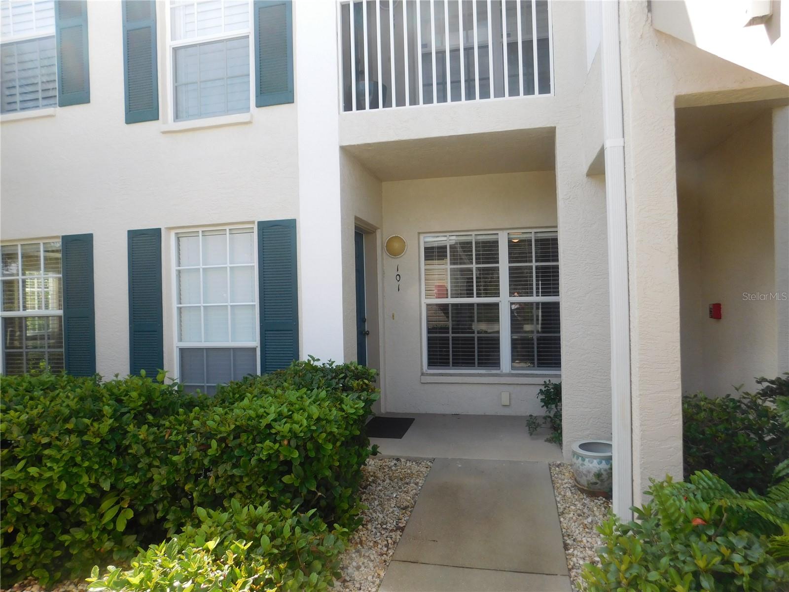 Located in the highly desirable Waterside Village, this beautifully furnished 2 bedroom , 2 bath condo offers a serene retreat just minutes from 75, downtown Venice, beaches, shopping and dining destinations. The open floor plan is ideal for entertaining, The spacious bedrooms provide ample room for comfort, with the primary suite has a walk-in closet and an en-suite bath . And the garage is just icing on the cake! Enjoy amazing amenities in this active community, including a pool, clubhouse, tennis courts, pickleball, bocce, & shuffleboard,
Schedule your showing today!