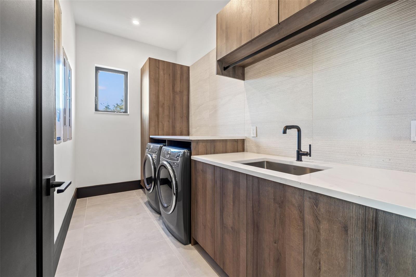 EDEN SHORES SEC 4 BLK 6, LOT 2 - Residential
