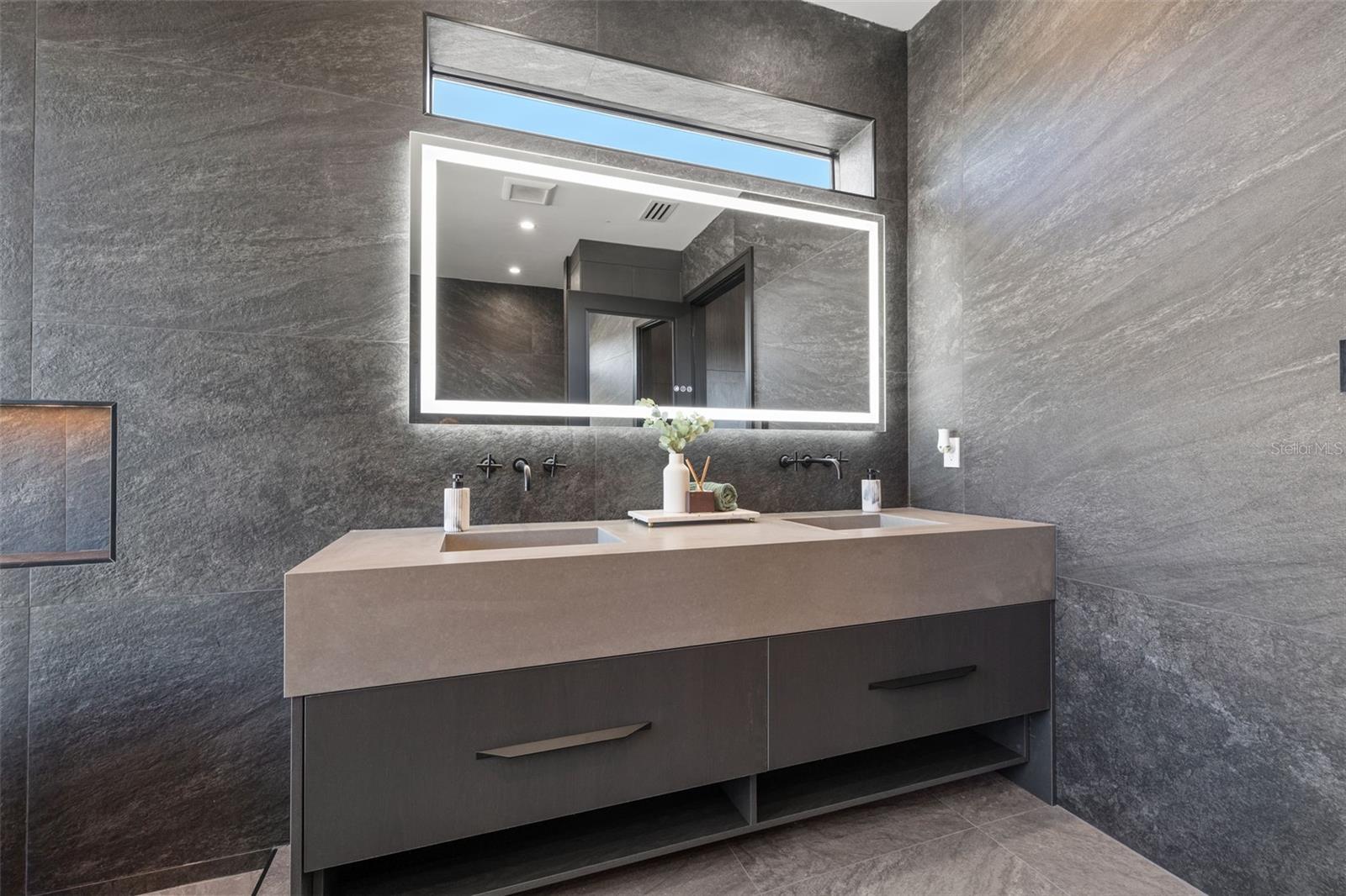 EDEN SHORES SEC 4 BLK 6, LOT 2 - Residential