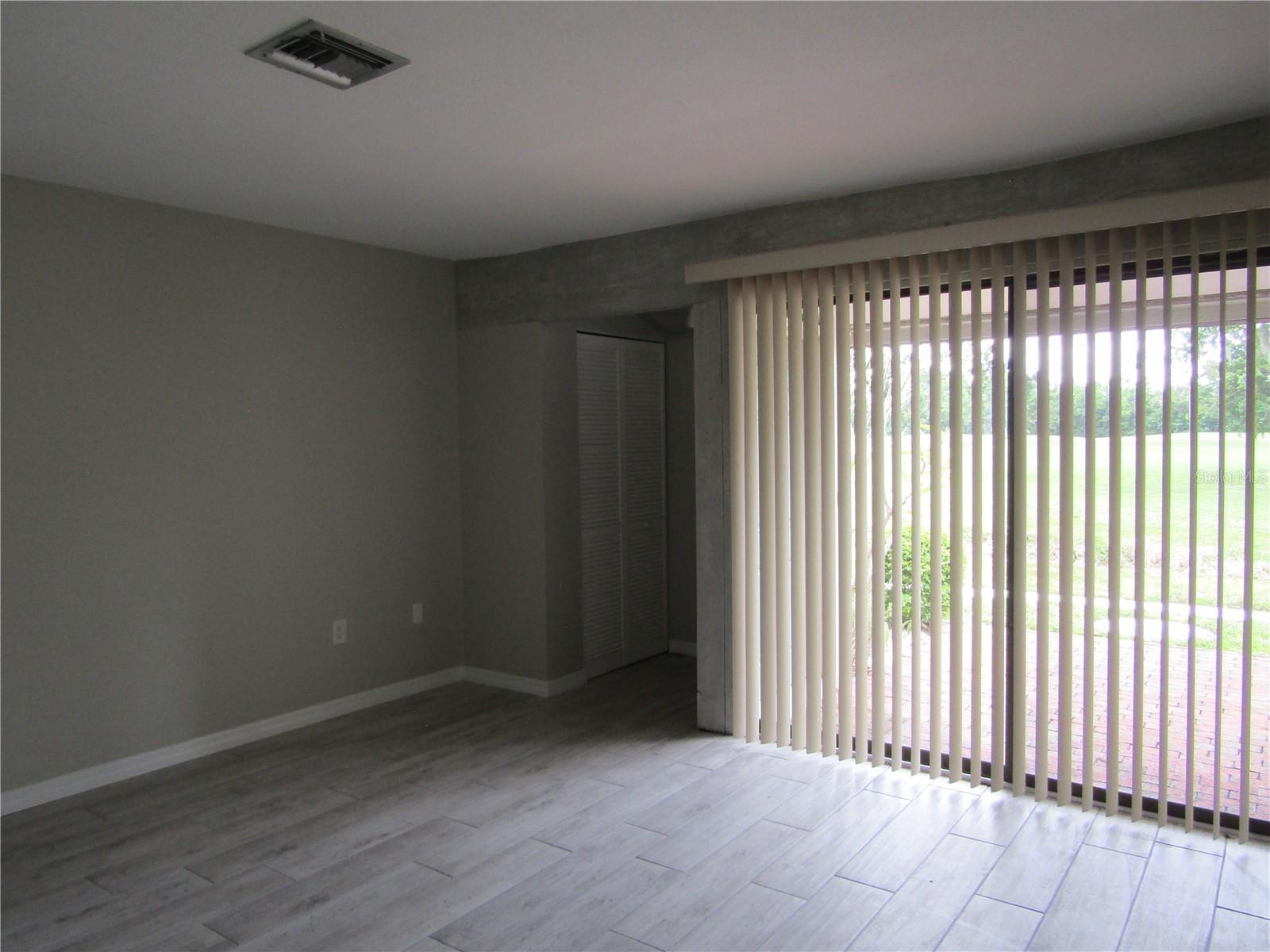 BUNKER OAKS - Residential Lease