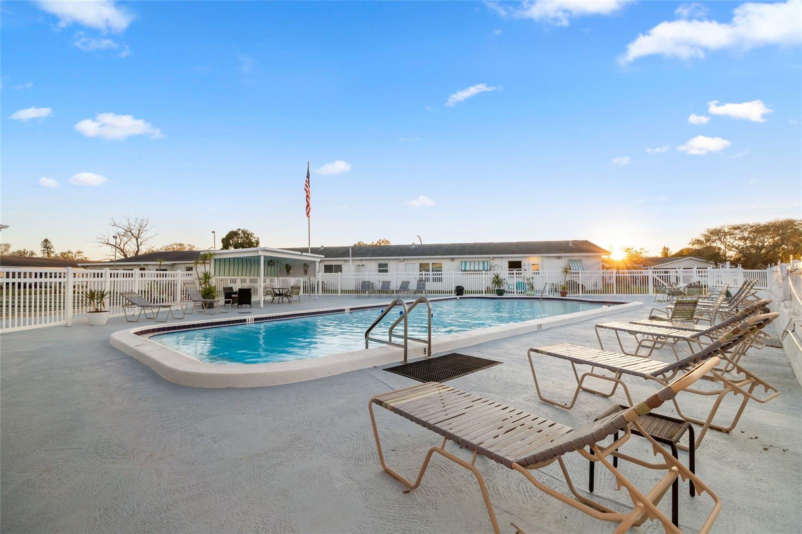 SPRINGWOOD VILLAS - Residential