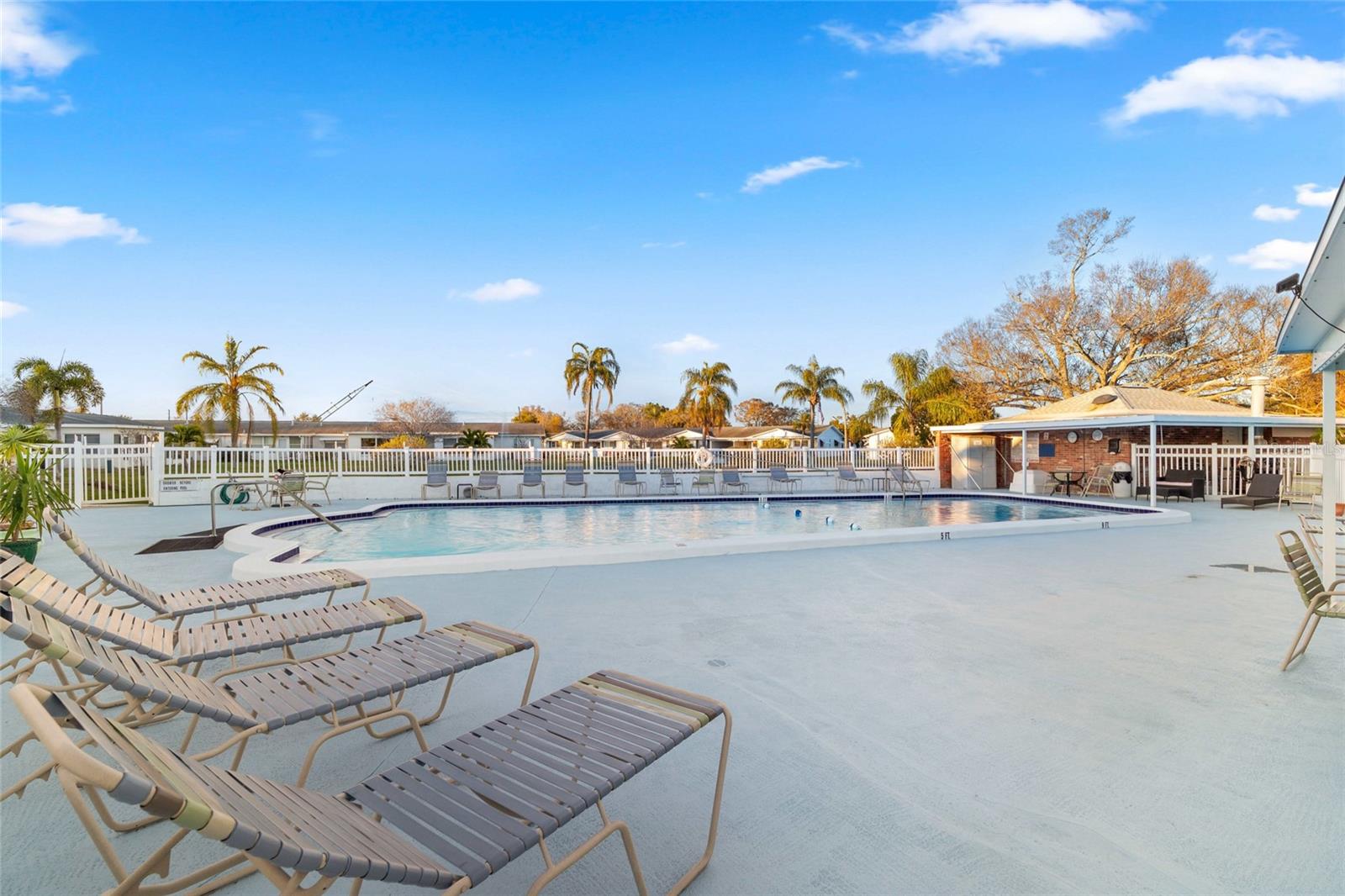 SPRINGWOOD VILLAS - Residential