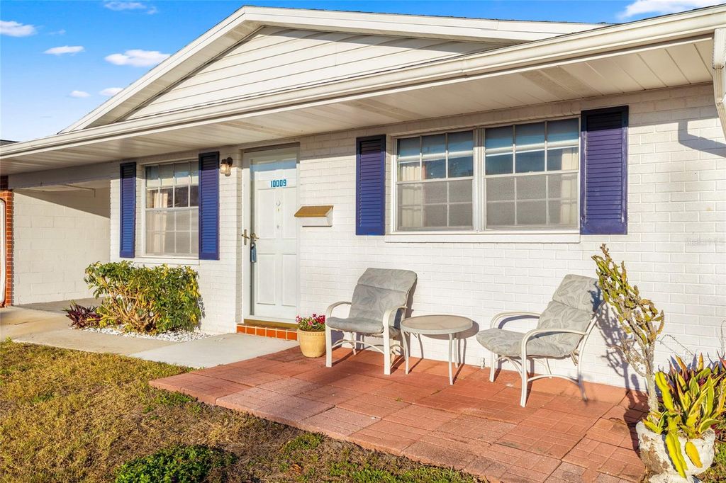 Photo of 10009 Tulip Street N, Pinellas Park, FL 33782 (MLS # TB8481024)