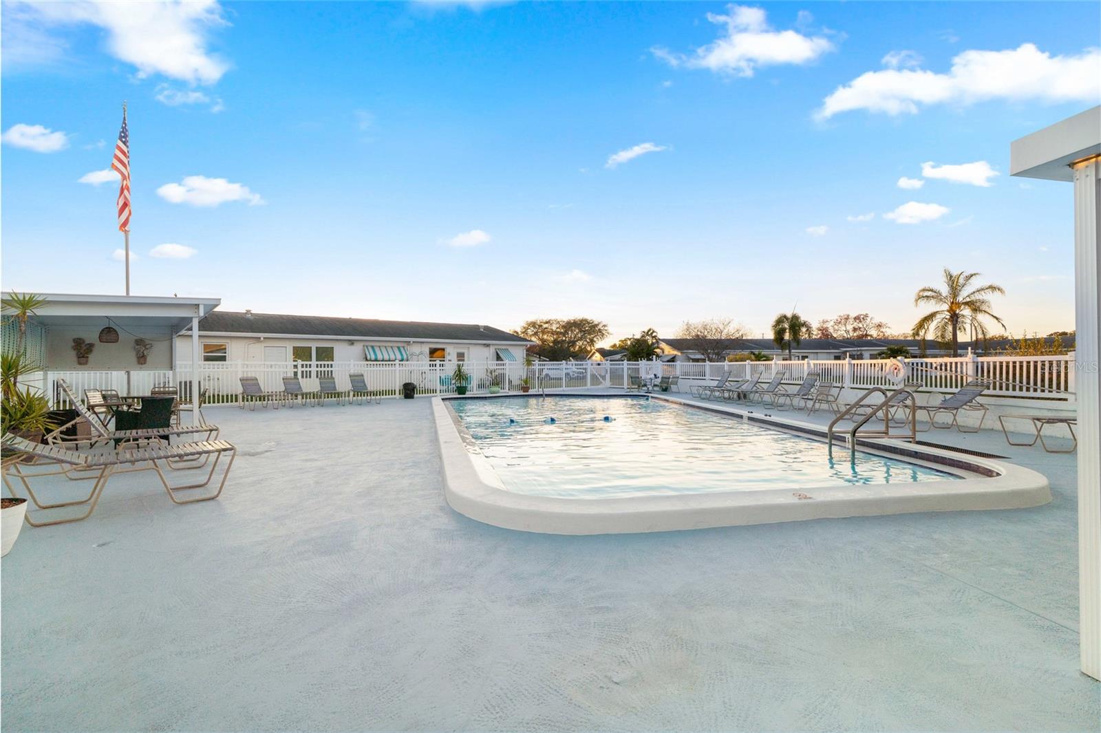 SPRINGWOOD VILLAS - Residential