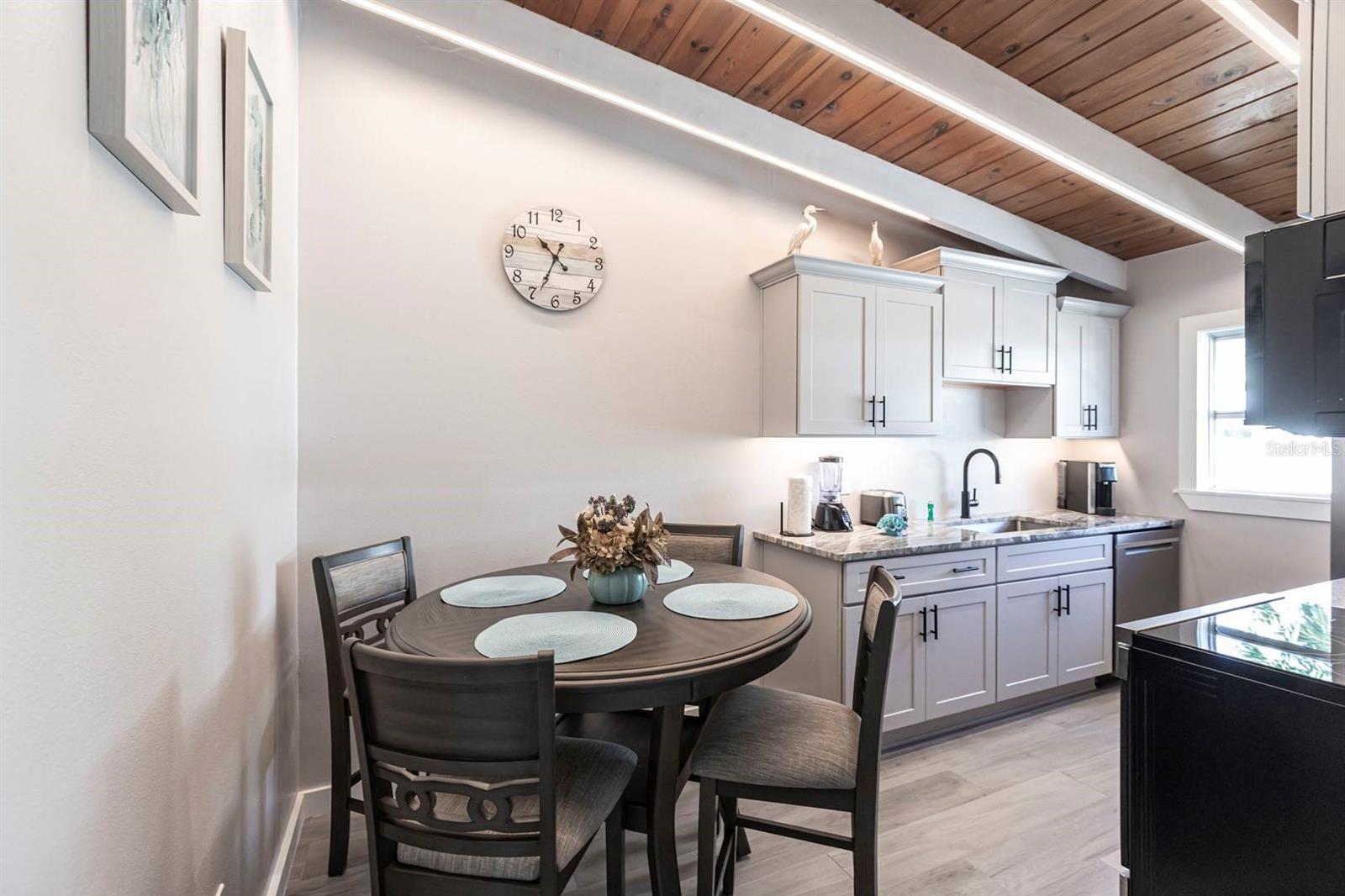 CASA MAR - Residential Lease