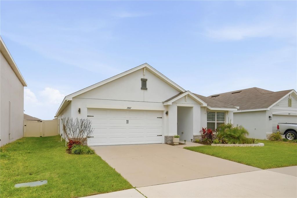 Photo of 2807 Gumbo Limbo Drive, Wimauma, FL 33598 (MLS # TB8497235)