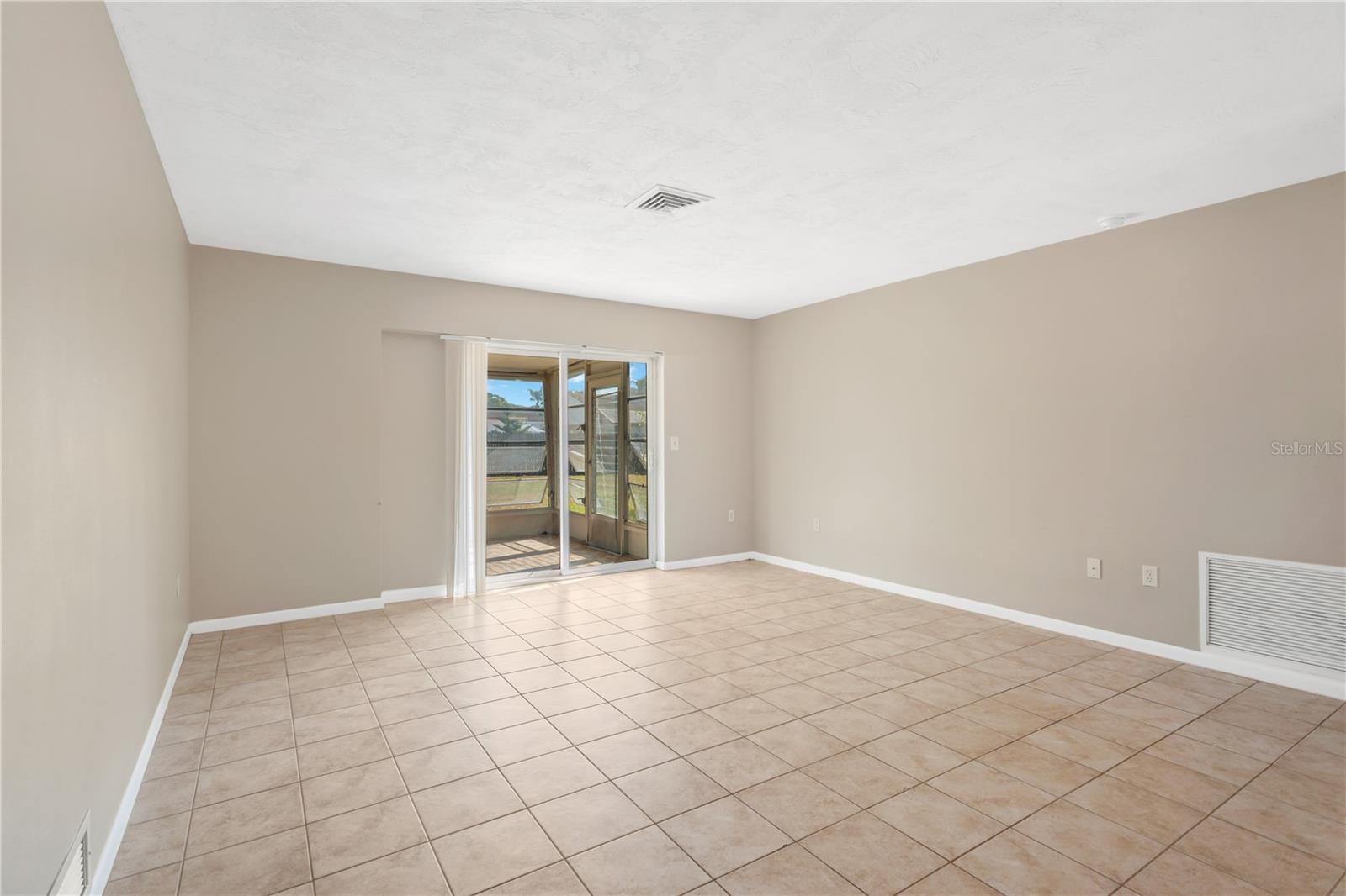 CURLEW CITY - Residential