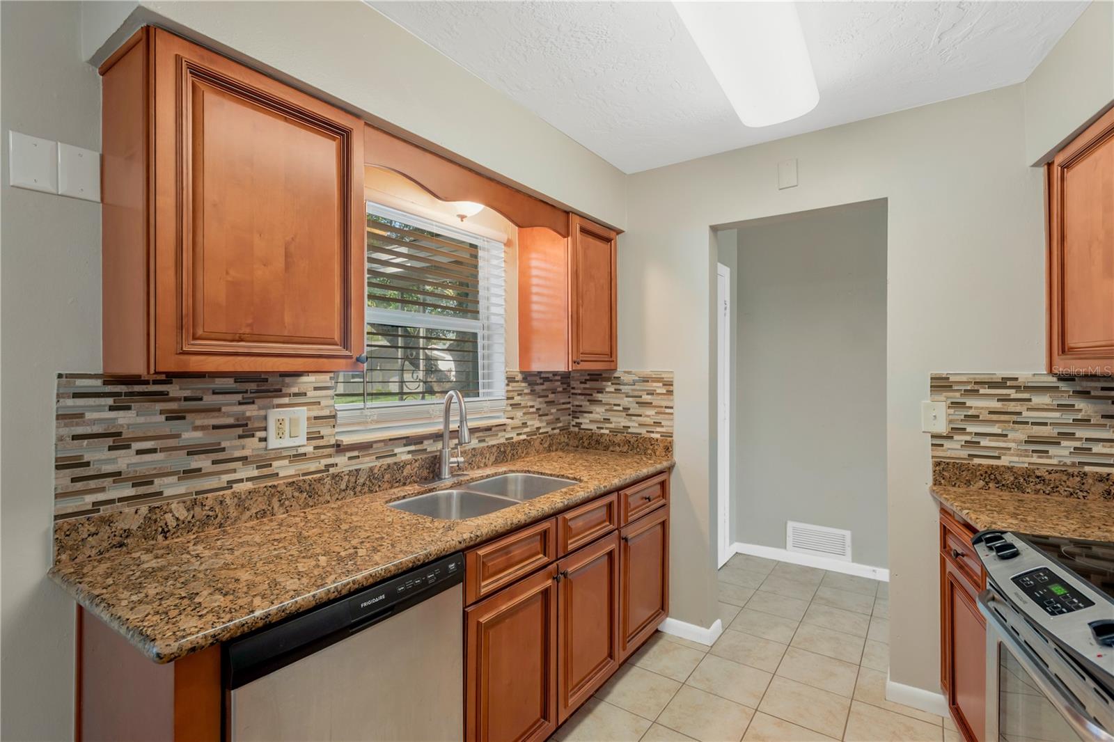 CURLEW CITY - Residential