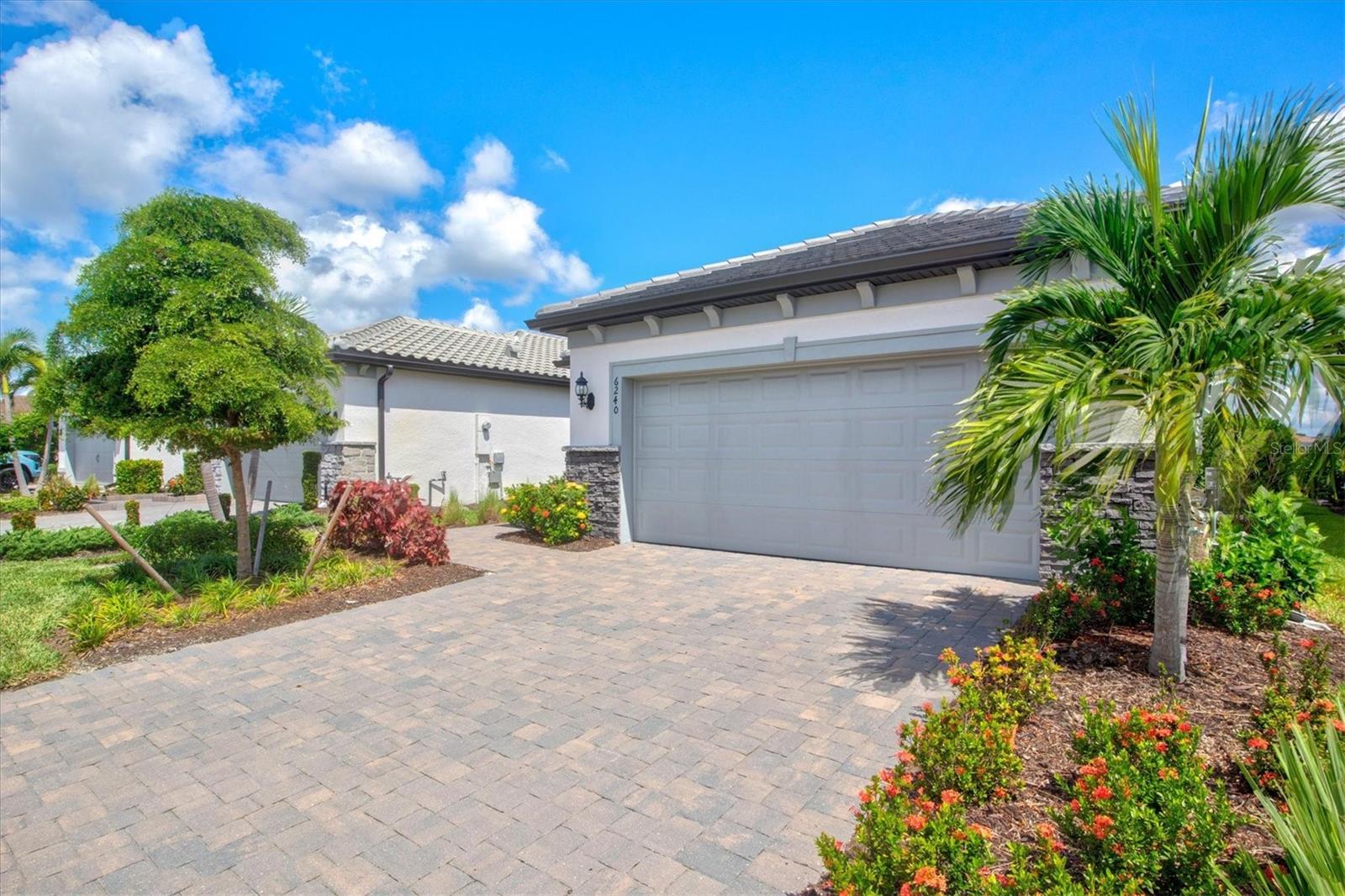 6240 WINDING PINE DRIVE