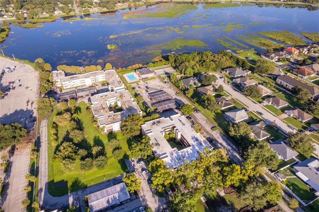 Photo of 1130 N Lake Parker Avenue #C126, Lakeland, FL 33805 (MLS # O6438862)