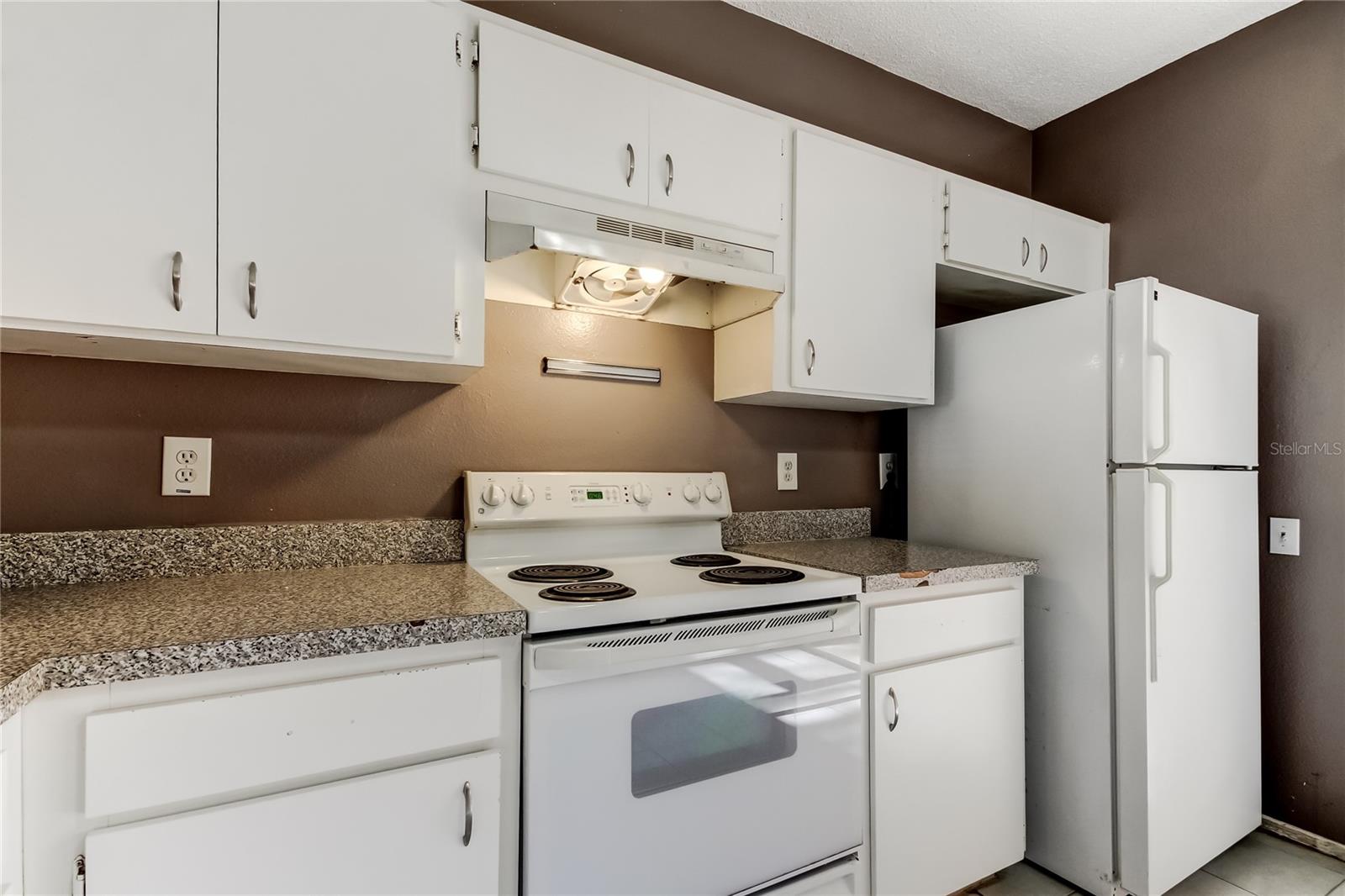 BAYSIDE KEY PH II - Residential