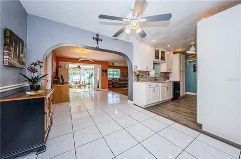 Single Family Residence in SEMINOLE FL 13747 BERMUDA DRIVE 31.jpg