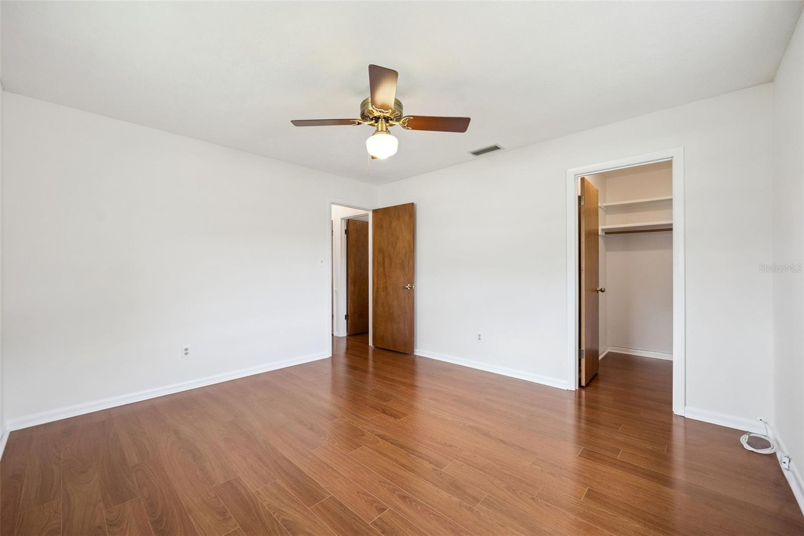 ROBIN HILL - Residential