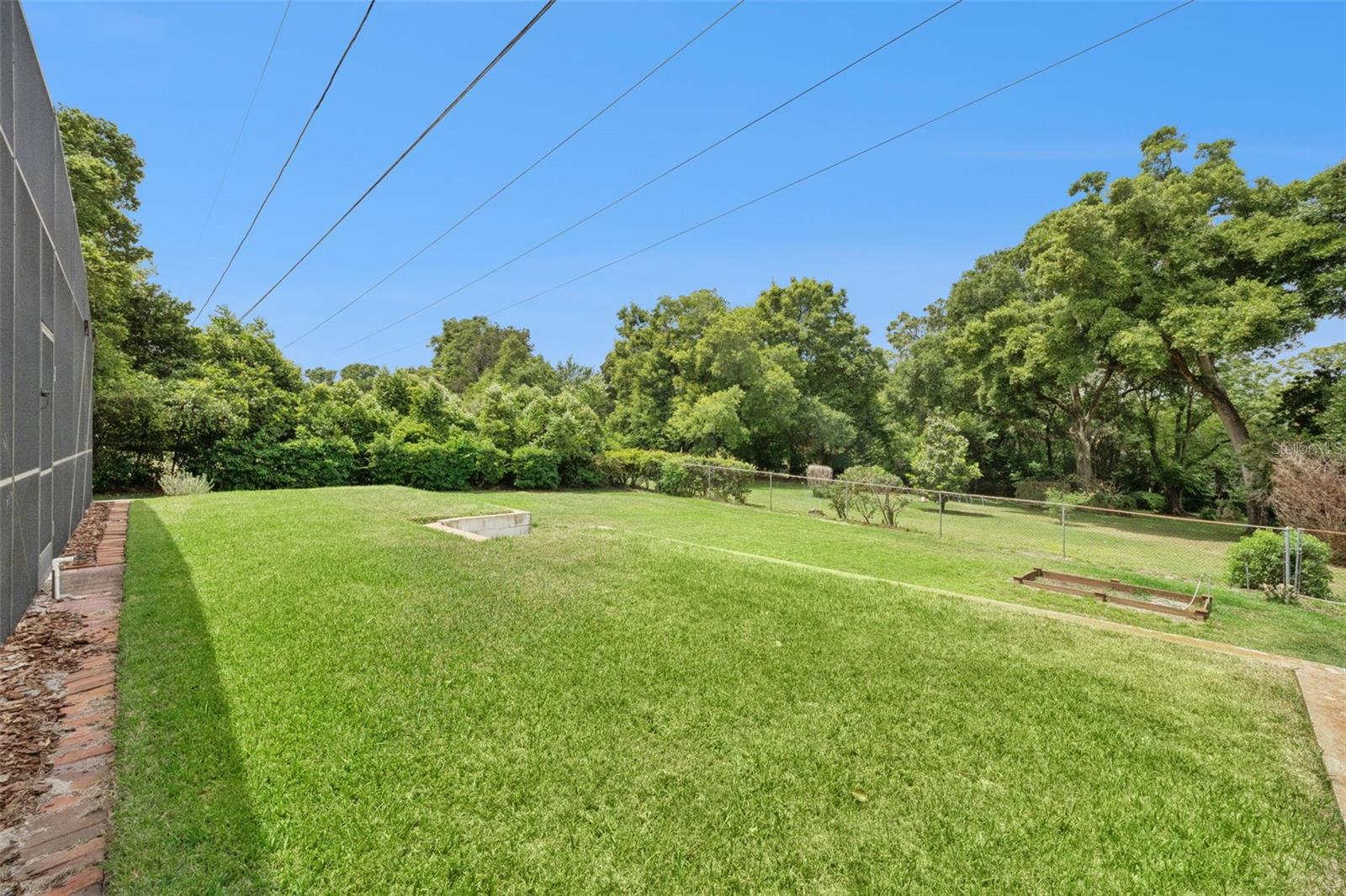 ROBIN HILL - Residential