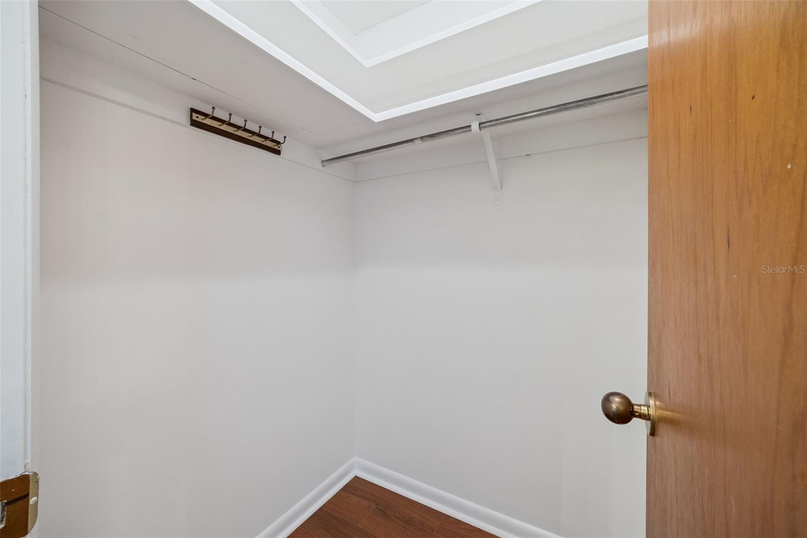 ROBIN HILL - Residential