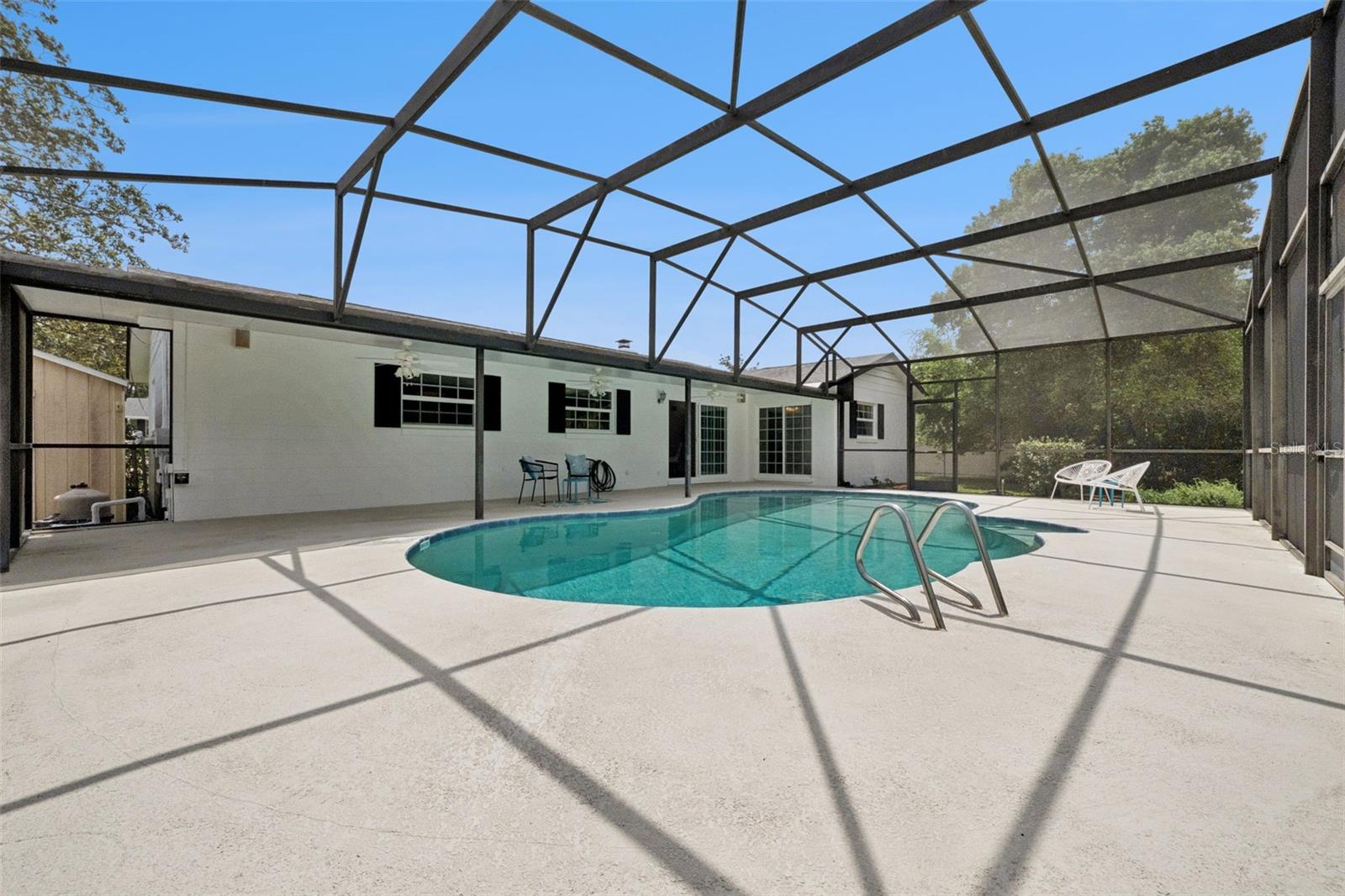 ROBIN HILL - Residential