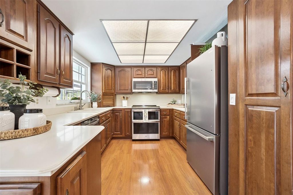 Photo of 121 Peacock Dr, Altamonte Springs, FL 32701 (MLS # O6401149)