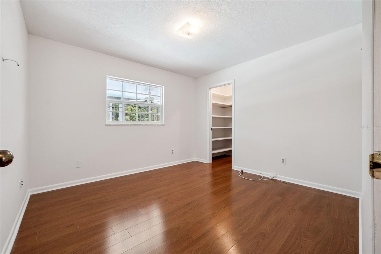 ROBIN HILL - Residential