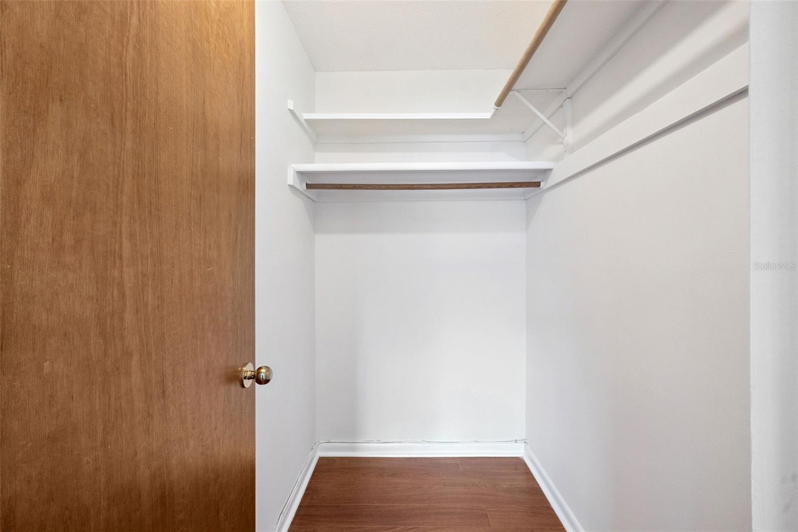 ROBIN HILL - Residential