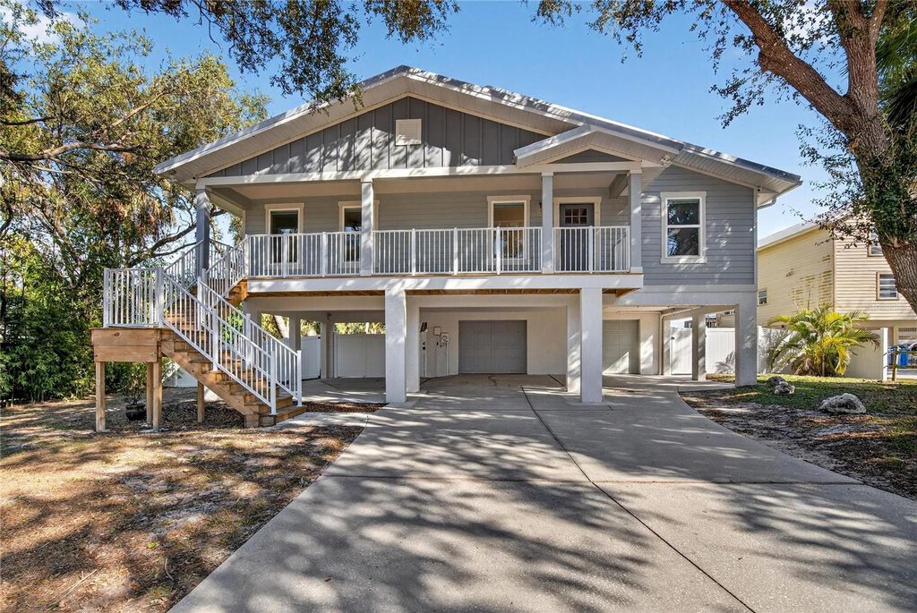 Photo of 9402 Oak Street, Riverview, FL 33578 (MLS # TB8468196)