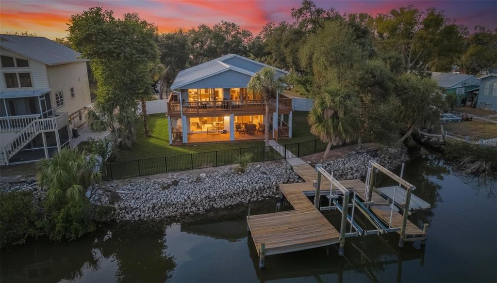 Photo of 9402 Oak Street, Riverview, FL 33578 (MLS # TB8468196)