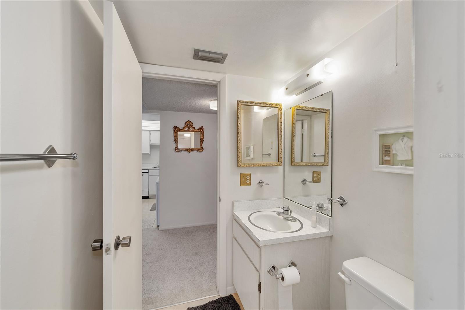 LIVE OAK VILLAGE CONDOMINIUM - Residential
