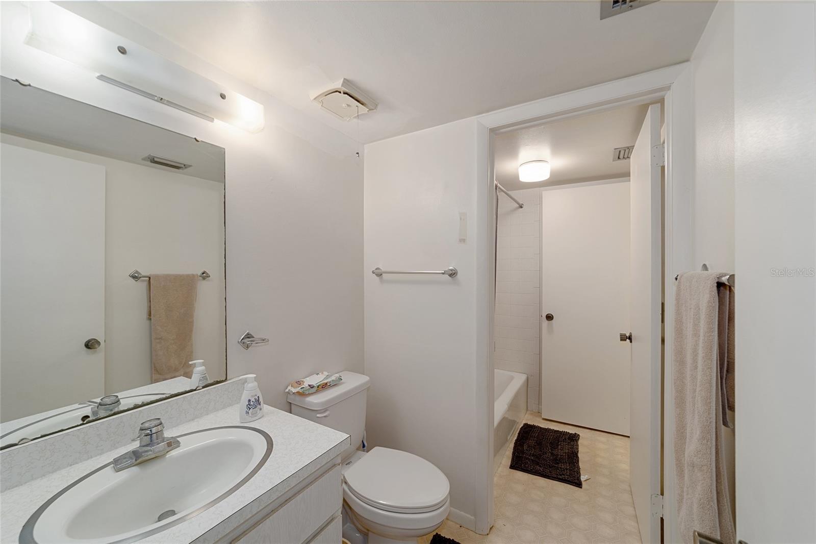 LIVE OAK VILLAGE CONDOMINIUM - Residential