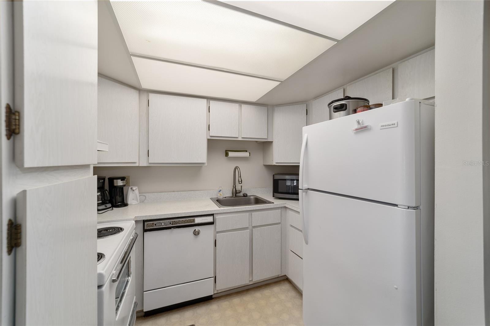 LIVE OAK VILLAGE CONDOMINIUM - Residential
