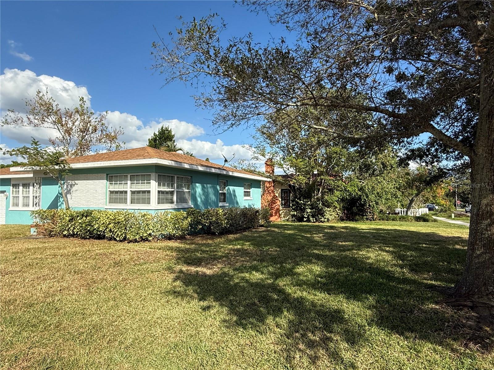 401 N LINCOLN AVENUE