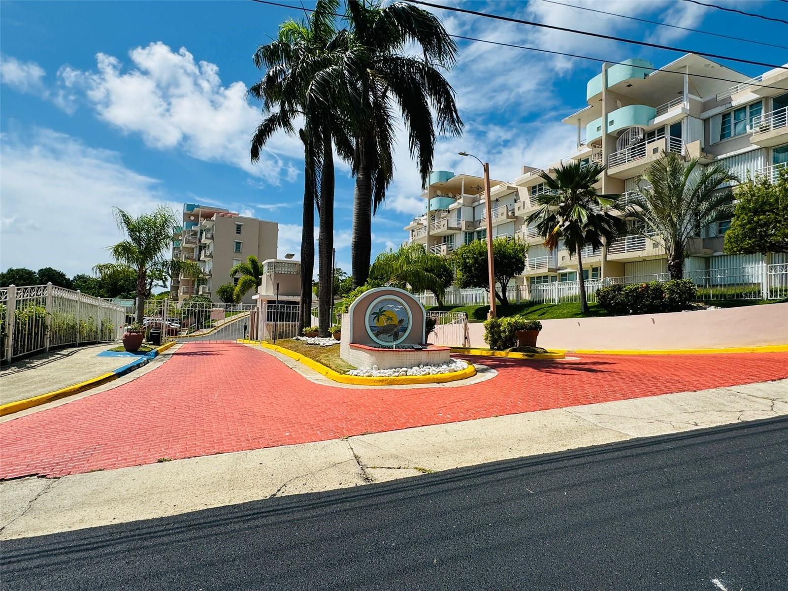 COND. VILLAS DEL FARO 5015 PUNTA TUNA ST. 406